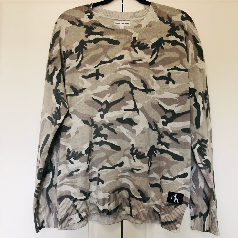 NWT: Calvin Klein Camouflage Sweater
